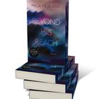 Der Text „MICA HEALAND, BEYOND HIS REACH, ROMAN“ steht auf dem Buchcover, dargestellt in abstrakten dunklen Farben.