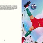 Text: "CRISTIANO RONALDO". Illustration eines Fußballspielers im roten Trikot beim Fallrückzieher, bunter Hintergrund.