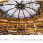 Text: "Galerie Lafayette", "12", "CASARES EDITION". Kuppeldach und mehrstöckiges Kaufhausinterieur mit eleganter Architektur.