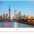 Text: „Shanghai“, „CASARES EDITION“, Zahlen 1-31, Fokus auf den Oriental Pearl Tower und moderne Wolkenkratzer bei Dämmerung.