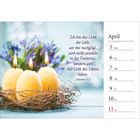 Text: „Ich bin das Licht der Welt... Johannes 8,12.“ Kalenderseite April 2027, Woche 14. Bild: Drei brennende Kerzen im Nest.