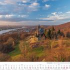 "Siebengebirge - Blick auf Schloss Drachenfels und das Rheintal." Kalender für Dezember 2027. Hügelige Landschaft.