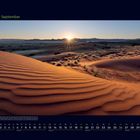 09 September. An der Küste von Afrika liegt die beeindruckende Namib Wüste. Düne mit Sonnenuntergang und wellenartigen Mustern.
