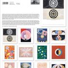 Hilma af Klint. Verschiedene abstrakte Gemälde in kräftigen Farben und Formen, angeordnet in einem Raster.