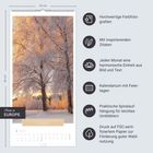Text: Hochwertige Farbfotografien, Mit inspirierenden Zitaten, Harmonische Einheit aus Bild und Text, Kalender mit Feiertagen.  
Ein Kalender mit winterlichem Baumfoto, Spiralbindung, und europäischen Maßen.