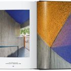 Text: "This and following spread: via Paravia 37 - Umberto Riva, 1965". Eine Betonstruktur mit blauen und orangefarbenen Flächen.