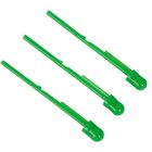 Drei grüne Plastikstäbe in diagonalem Arrangement.