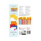 Es gibt mehrsprachige Anleitungen für ein Kinder-Bastelset, das Kerzen umfasst. Enthalten sind bunte Papierformen.