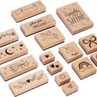 Texte: "follow your DREAMS", "Sparkle AND SHINE". Holzstempel mit Motiven wie Einhorn, Regenbogen, Mond, Schleife.