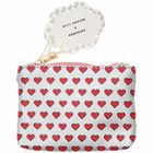 Anhänger mit Text "RICO DESIGN X REDFRIES". Weißes Etui mit roten Herzen und goldener Reißverschluss.