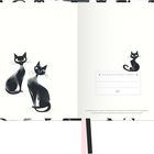 Illustration von drei stilisierten schwarzen Katzen. Text: "Dieser Kalender gehört".