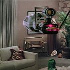 Ein schwebendes futuristisches Gerät in einem Wohnzimmer mit einem Kamin, Sofas und Pflanzen.