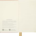 Der linke Bereich enthält ein "Manifesto" von Moleskine über die Bedeutung von Handschrift. Rechts: linierte Seite.