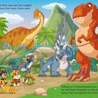 Text: "As Ryder and the pups... dinosaurs everywhere! Riding on a Tyrannosaurus rex... dino friends!" Illustration mit Hunden und Dinosauriern.