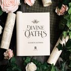"DIVINE OATHS" und "ELIZABETH AGYEMANG" in kunstvoller Schrift. Umgeben von Rosen, Blättern und Schriftrollen.