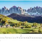 Text: "St. Magdalena", "CASARES EDITION". Eine malerische Berglandschaft mit Dörfern und schneebedeckten Gipfeln im Hintergrund.