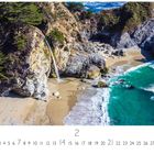 "Big Sur", "2", "CASARES EDITION". Küstenlandschaft mit Wasserfall, der auf einen Sandstrand mündet, umgeben von Felsen und Bäumen.