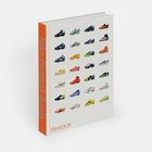 "Nike Football Boots" und "PHAIDON" auf orangefarbener Buchseite. Cover mit verschiedenen Fußballschuhen in Reihen.