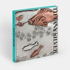 TIFFANY SILVER, THE PETER MARINO COLLECTION. Prägung von Fischen und Pflanzen in Metalloptik.