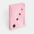 Buchcover mit der Aufschrift: "KAIHŌ", "Japanese Women Artists After 1945". Rosa Hintergrund mit schwarzen Kreisen.