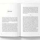 Text: Herkunft. Die Menschen sollen ja, laut Ortega, zumindest in der Masse, nicht immer klug reagieren und handeln.

Es handelt sich um zwei beschriebene Buchseiten mit einem kurzen Text.