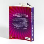 Buch mit violettem Hintergrund, Text: „Ich weiß jetzt, wer ich bin...“ Titel: „Ich weiß jetzt, wer ich bin“. Autorin: Susanne Beyer.
