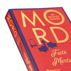 „MORD im STUDIERZIMMER“ in großen gelben Buchstaben auf rotem Hintergrund. Silhouetten von Möbeln. Autor: Faith Martin.