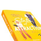 "Stats of Attraction", gelbes Cover, Illustration: eine Frau mit Tablet, ein Mann. Text oben: Jennifer Hennessy.