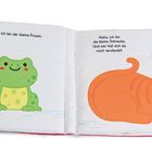 Links steht: "Hallo, ich bin der kleine Frosch." Rechts: "Hallo, ich bin die kleine Schnecke." Illustrationen von Frosch und Katze.