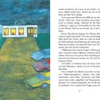 Text oben links: "The Why Café". Illustration eines kleinen Cafés bei Nacht mit beleuchteten Fenstern und parkenden Autos davor.