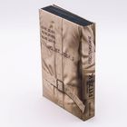 Text: "KEINE ZEUGEN, KEINE SPUREN, KEINE LEICHE", "WO IST JOSY?", "DIE THERAPIE". Cover mit Zwangsjackenmotiv.