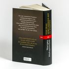 Buchtitel: "EINE FRAU HÖRT NIEMALS AUF ZU KÄMPFEN", Autorin: Narges Mohammadi. Schwarzer Buchumschlag mit rotem "btb"-Logo.
