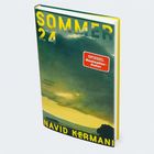 "Sommer 24", "Spiegel Bestseller-Autor". Gelber Buchumschlag, grüner Himmel, schwarze Silhouette einer Landschaft.