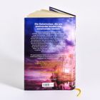 Das Buch hat einen blau-violetten Hintergrund mit einem Baummotiv und den Titel "Die Insel meiner" am Rand.