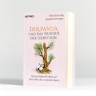 Titel: "Der Panda und das Wunder der Selbstliebe". Illustration: Panda lehnt an Baum. Hintergrund in Pastellrosa.