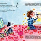 Text links: "Nico ist in die Prinzessin verknallt..."  
Text rechts: "Nico will die Prinzessin irgendwann heiraten..."  
Ein Junge malt ein Bild eines Mädchens, ein Hund schaut zu. Bunte Kissen und Plüschtiere liegen auf einem roten Teppich.