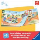 "Diese Bücher behandeln wichtige Themen aus dem Kinderalltag." Kinder spielen auf einem Karussell und an Rutschen.
