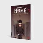 "Sweet Home 1" mit dunkler Figur in gedecktem Flur, abgeplatzte Wände und blutige Spuren, Namen: Youngchan Hwang, Carnby Kim.
