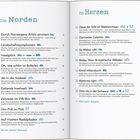 Zwei Seiten mit Texten: "Im Norden", "Durch Norwegens Arktis", "Im Herzen". Enthält Naturbilder: ein Fahrrad am Strand, eine Wanderung, ein Wohnmobil.