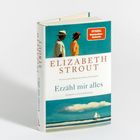 "Erzähl mir alles" von Elizabeth Strout, mit einem Bild von zwei Personen am Strand und einem Segelboot im Hintergrund.