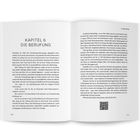 KAPITEL 6: DIE BERUFUNG. Zwei Seiten Text. QR-Code am unteren Rand der rechten Seite. Seitenzahlen: 110, 111.