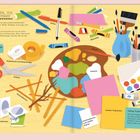 "Was brauchst du, um Kunst zu schaffen?" Verschiedene Zeichen- und Malutensilien sind auf einem Tisch verteilt.