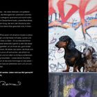 Links befindet sich ein längerer Text über das Leben und Dackel. Rechts stehen vier Dackel vor einer bunten Graffiti-Wand.