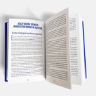 Text: "NACH VORNE DENKEN: INNOVATION MADE IN AUSTRIA". Beschreibung einer geöffneten Buchseite mit Text über Innovationen.