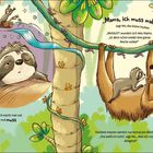 "Mama, ich muss mal!", sagt Mo. Ein Faultierbaby weckt Mama. Illustration zeigt Faultiere an einem Ast in buntem Dschungel.