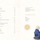 Inhaltsverzeichnis mit Kapitel: Festessen, Zeit zu Zweit, Grundrezepte, Teezeremonie und Symbole der Liebe. Illustration: Mönch beim Tee.
