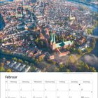 Kalenderblatt: Februar. Wichtige Tage: 8. Rosenmontag, 10. Aschermittwoch, 14. Valentinstag. Luftaufnahme von Lübeck.