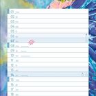 Kalender für Februar mit festlichen Tagen. Oben sanft koloriertes Portrait einer Frau in Blau- und Lilatönen.