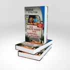Das Buch "Die kalte Hand des Camping-Killers" von Bernd Stelter zeigt ihn am Fenster eines Wohnwagens.