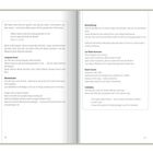 Links: Übung zur Entspannung und Meditation. Rechts: Schritte zum Innehalten und zur Ruhe kommen. Beides auf Weiß.